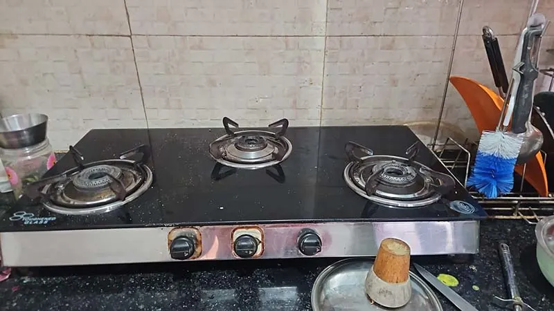 4 star review for same day gas stove repair service in Delhi